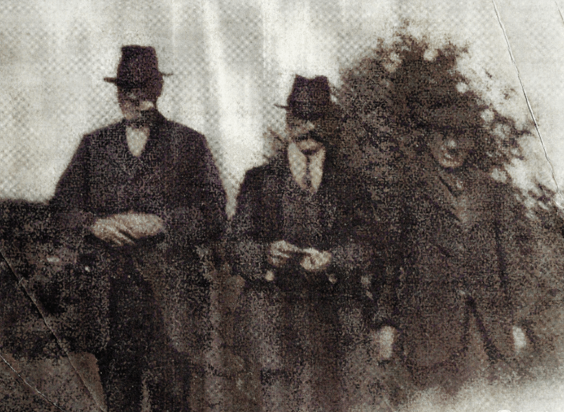 This image has an empty alt attribute; its file name is image-44.png